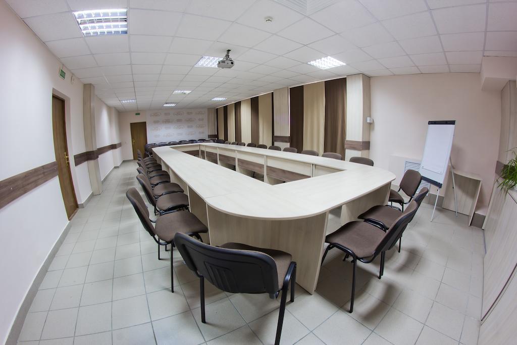 Tourist Hotel Могильов Екстериор снимка